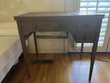 Máquina de costura Kenmore de madeira vintage armário vazio mesa de mesa com 2 gavetas, usado comprar usado  Enviando para Brazil