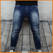 Pantaloni jeans uomo usato  Italia