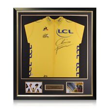 Maillot jaune du Tour De France 2017 signé par Chris Froome. Cadre de luxe d'occasion  Expédié en France