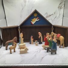 Vintage wooden nativity d'occasion  Expédié en Belgium