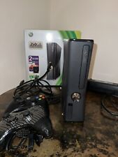 Consola Microsoft Xbox 360 Slim 250 GB HDD negra, usado segunda mano  Embacar hacia Argentina