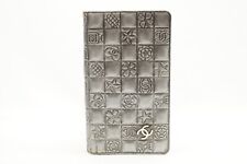Chanel Icon Series - Preciosus Symbols CC - Billetera Plegable Gris Metálico - ¡RARA! segunda mano  Embacar hacia Argentina