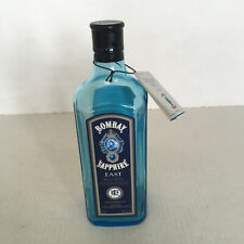 Usado, Botella vacía de ginebra de zafiro este de Bombay botella azul con tapa de tornillo de grabado  segunda mano  Embacar hacia Argentina