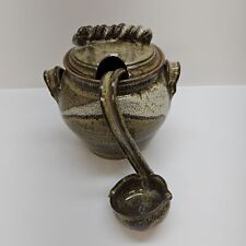 Usado, Sopa de cerâmica artesanal estúdio guisado tureen com tampa e concha grés comprar usado  Enviando para Brazil