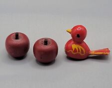 Lote De 3 Miniaturas De Colección Madera Pájaro Rojo Y Manzanas Casa De Muñecas Conjunto Diorama segunda mano  Embacar hacia Argentina