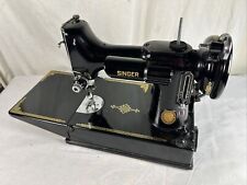 Usado, MÁQUINA DE COSER ELÉCTRICA PORTÁTIL PESO PLUMA SINGER Modelo 221-1 1952 segunda mano  Embacar hacia Argentina