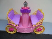 Carrosse barbie d'occasion  Ver-sur-Launette