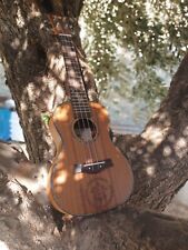 Concert ukulele acacia d'occasion  Millas