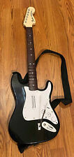 Rock Band 4 com alça guitarra Fender Stratocaster Xbox One Harmonix modelo 91161, usado comprar usado  Enviando para Brazil