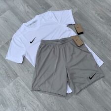 Conjunto de camiseta e shorts Nike Dri Fit Academy - Branco/cinza comprar usado  Enviando para Brazil