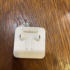 Auriculares Apple EarPods con conector Lightning canal auditivo - blancos segunda mano  Embacar hacia Argentina