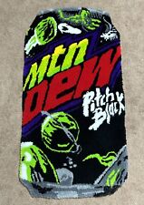 Tapete tufado Mountain Dew Pitch preto feito à mão personalizado! Apoio de feltro 32”x16,75” comprar usado  Enviando para Brazil