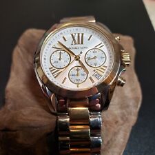 Usado, Relógio cronógrafo feminino Michael Kors MK5974 Bradshaw mostrador prateado pulseira de dois tons comprar usado  Enviando para Brazil