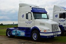 Foto de caminhão 12x8 - Volvo NH12 - K.C Transport - G8 KCT comprar usado  Enviando para Brazil