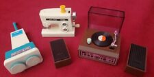 Mini electrodomésticos de juguete Sears Wind Up vintage de 1970: máquina de coser, estéreo, amortiguador segunda mano  Embacar hacia Argentina