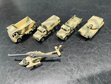 Usado, 5 Maisto Tan e Green Camo Exército Caminhões Militares, Tanque, Helicóptero Diecast 1:64 comprar usado  Enviando para Brazil