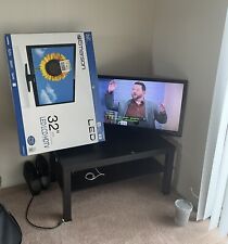 flat tv inches 32 for sale  Walled Lake
