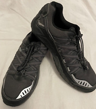 Zapatos deportivos KEEN PARA HOMBRE - Puntera suave/Flexible/Capa baja - Talla 12 - Negro/Gris segunda mano  Embacar hacia Argentina