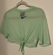 Blusa Nike Feminina Tamanho XS Verde Transparente Swoosh Manga Curta Amarrar Frente comprar usado  Enviando para Brazil