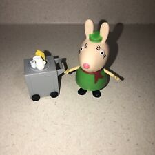 Figura Jazwares de Peppa Pig Miss Rabbit la azafata, usado segunda mano  Embacar hacia Argentina