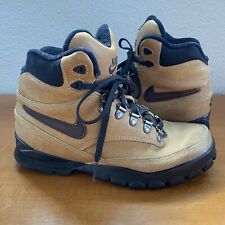s 7 boots women nike for sale  Newport