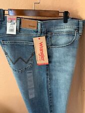 NEW Wrangler Men Regular Taper Jeans NWT W30 W33 W34 W36 myynnissä  Leverans till Finland