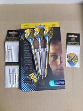 Target Darts Boom Boom Bennett 22 g punta de acero + vuelos y ejes adicionales segunda mano  Embacar hacia Argentina