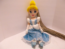 Boneca de pano Disney Cinderela 15” brinquedo de pelúcia comprar usado  Enviando para Brazil
