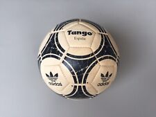 MINI BALON FUTBOL TANGO ADIDAS FIFA WORLD CUP FOOTBALL 1982 "NO TIENE AIRE" comprar usado  Enviando para Brazil