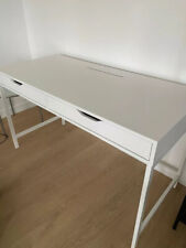Bureau avec chaise, acheté à l’Ikea il y a trois mois, comme neuf d'occasion  Saint-Germain-en-Laye