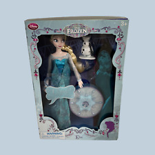 Juego de muñecas Disney Store Frozen Elsa con características cantoras 11"" princesa de lujo segunda mano  Embacar hacia Argentina