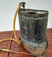 Antica pompa irroratrice usato  Valenzano