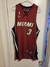 Usado, Camiseta de basquete Dwayne Wade Youth grande (14-16) Reebok NBA Miami Heat vermelha #3 comprar usado  Enviando para Brazil