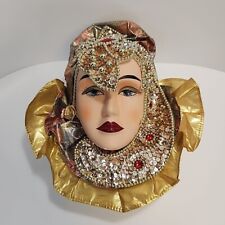 Máscara de pared de porcelana de colección Mardi Gras pintada a mano decoración de pared oro/rubí segunda mano  Embacar hacia Argentina