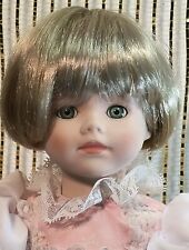 boneca dinastia coleção boneca de porcelana, olhos verdes hipnotizantes, algodão doce rosa  comprar usado  Enviando para Brazil