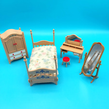 Usado, Conjunto de móveis vintage para casa de bonecas Tomy espelho cama guarda-roupa vaidade com banquinho comprar usado  Enviando para Brazil