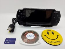 Pianino czarny system Sony PSP 2000 z ładowarką [bez regionu] Playstation na sprzedaż  Wysyłka do Poland