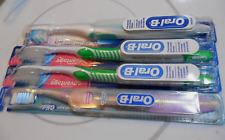 4 nuevos cepillos de dientes manuales Oral-B extra suaves - diferentes diseños - promoción dentista segunda mano  Embacar hacia Mexico