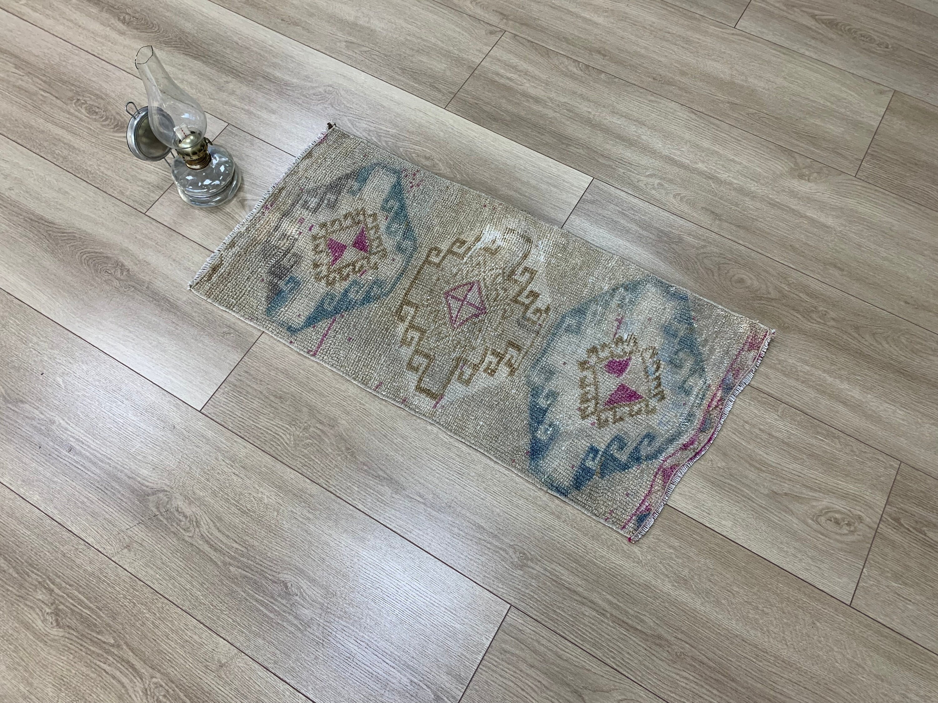 Beige small rug for sale  