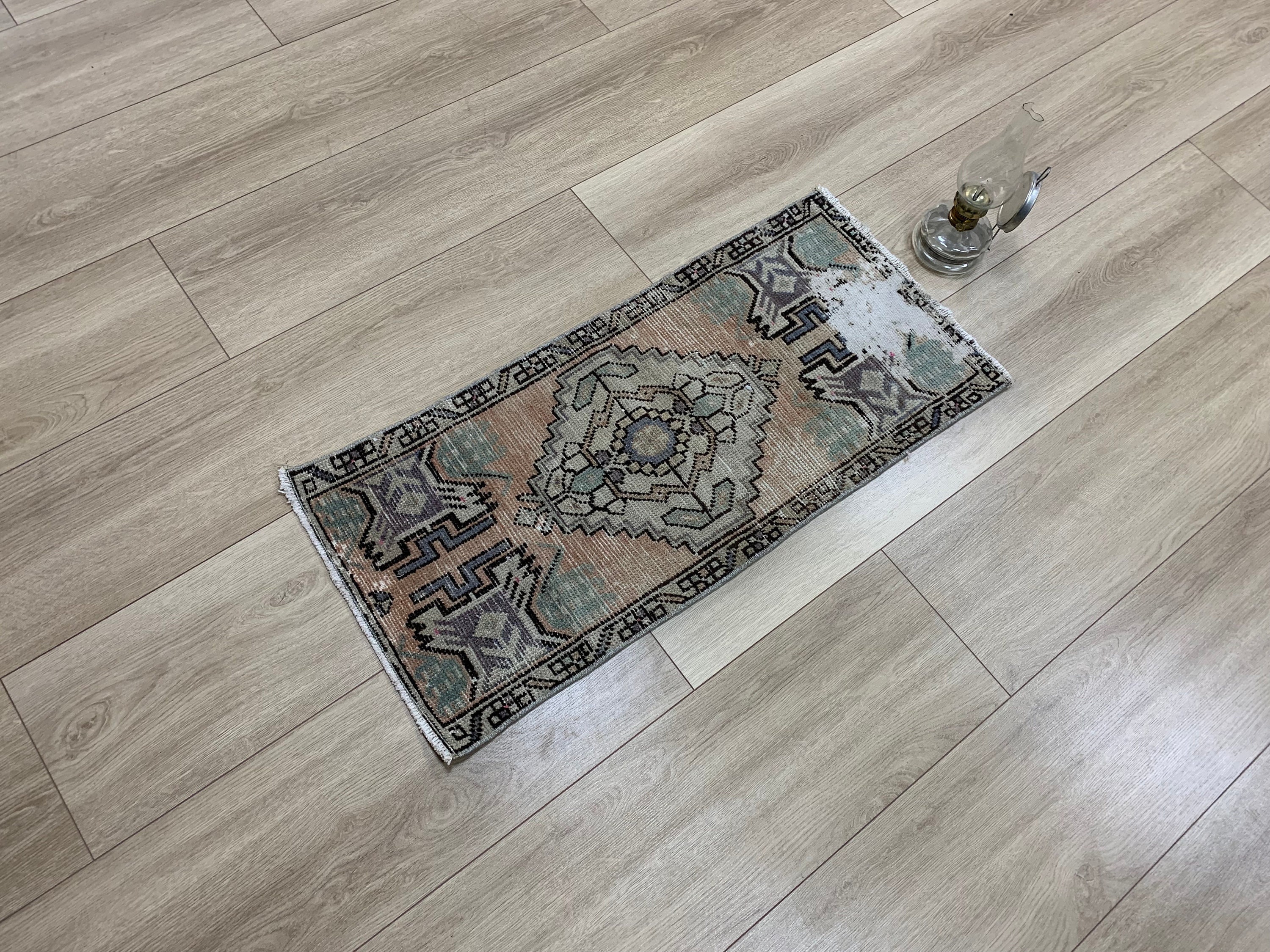 Small turkish rug for sale  