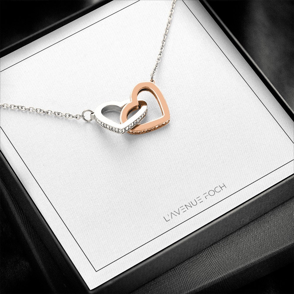 Cadeau pour femme for sale  