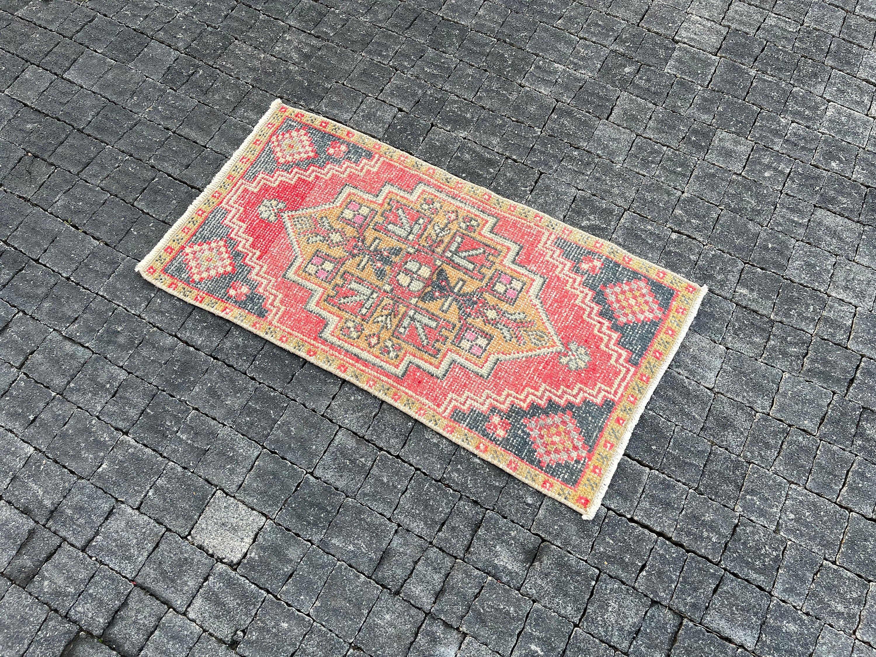 Small vintage rug for sale  