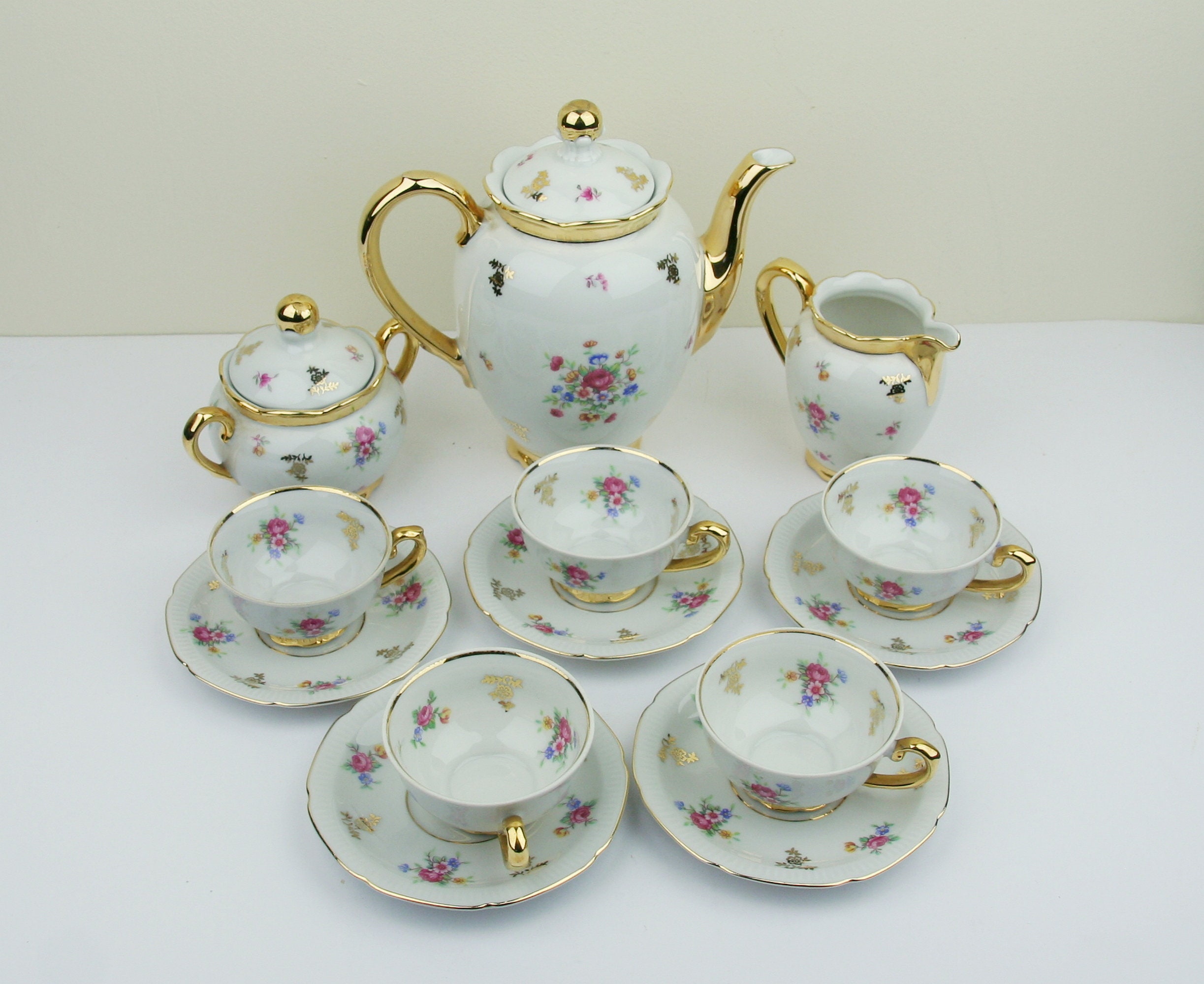 Vintage tea set for sale  
