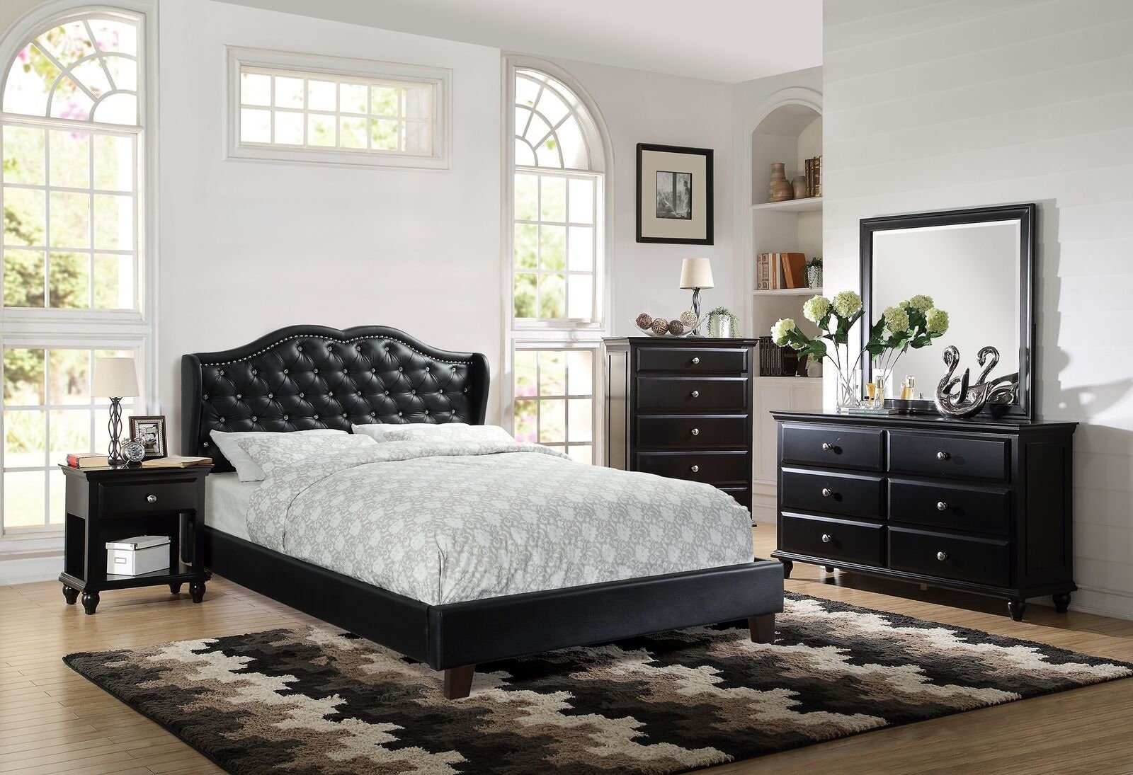 Queen bed black for sale  