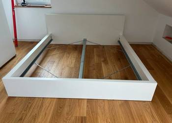 Łóżko Ikea Malm 180x200, używany na sprzedaż  Brzeźnica