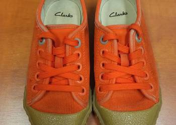 Clarks czerwone trampki dziewczęce r. 30 na sprzedaż  Koszalin