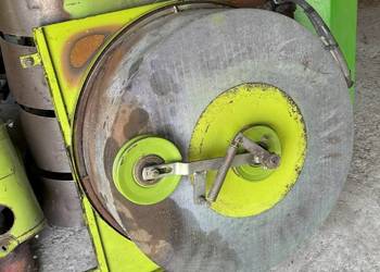 Kosz chłodnicy 74,5 x 30,5 cm claas Dominator 88,98,108, Mega 204 inne na sprzedaż  Zahajki