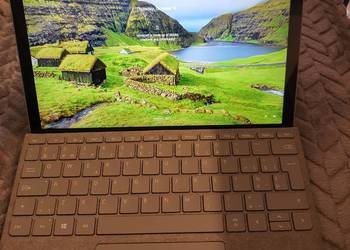 Surface Go 3 + Microsoft Klawiatura, Jak Nowy na sprzedaż  Radom