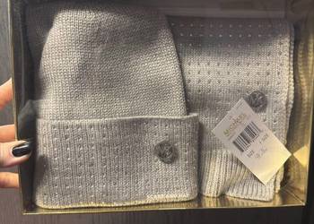 Czapka z szalikiem Michael Kors, używany na sprzedaż  Warszawa