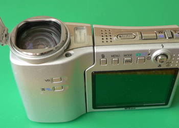 Używany, Aparat fotograficzny Nikon Coolpix S10 VR na sprzedaż  Radom